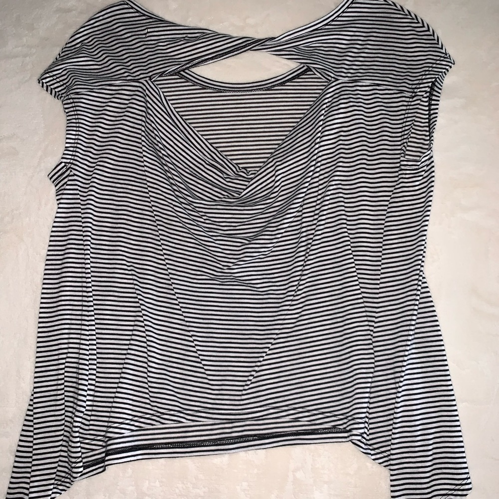 Open Back Shirt - Picture 2 of 4